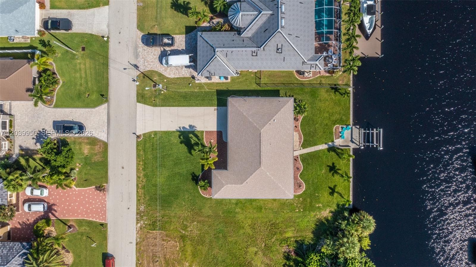 2219 SE 19 PL, Cape Coral, FL 33990 photo 4