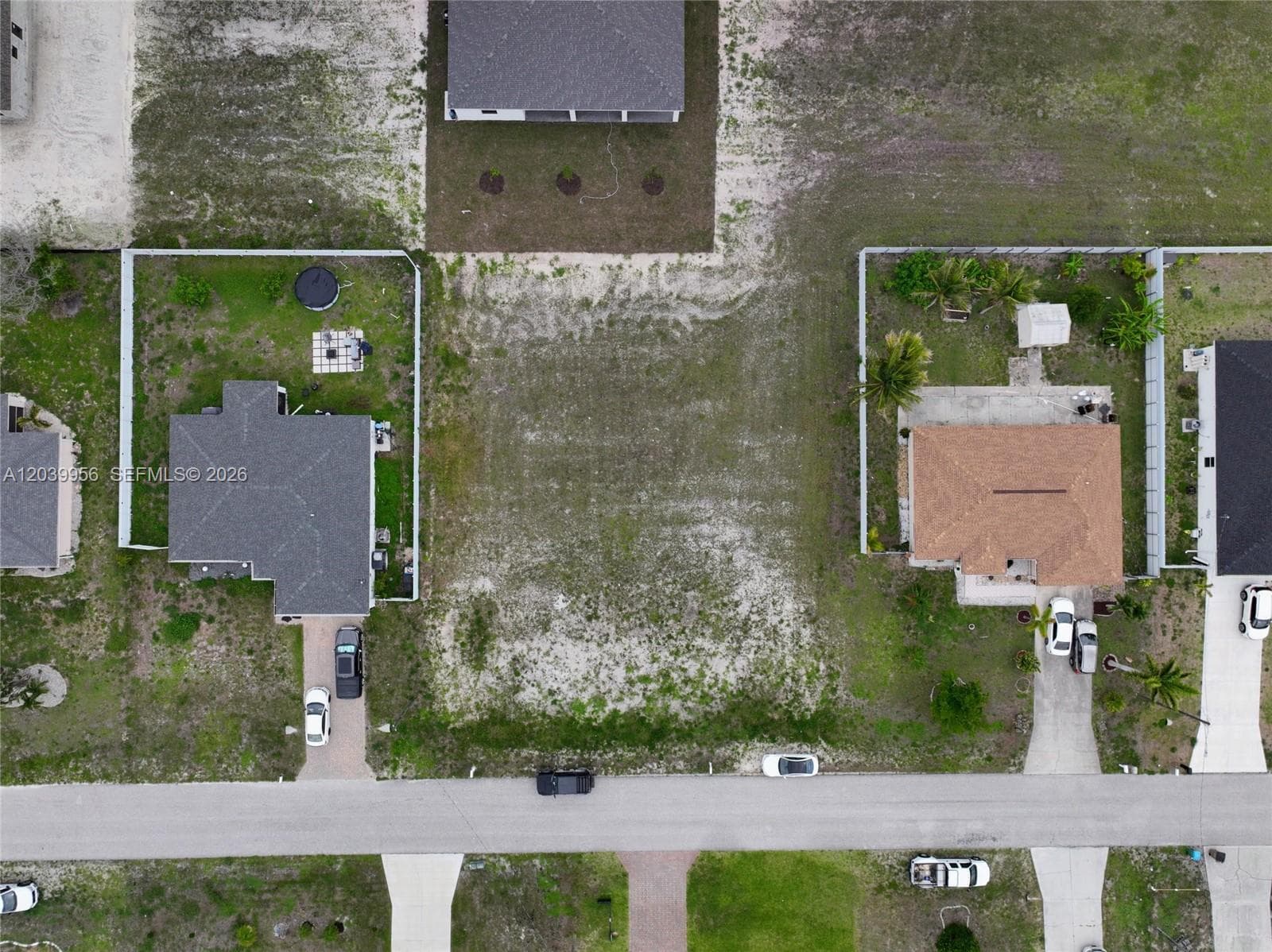 530 NW 23RD TER, Cape Coral, FL 33993 photo 2
