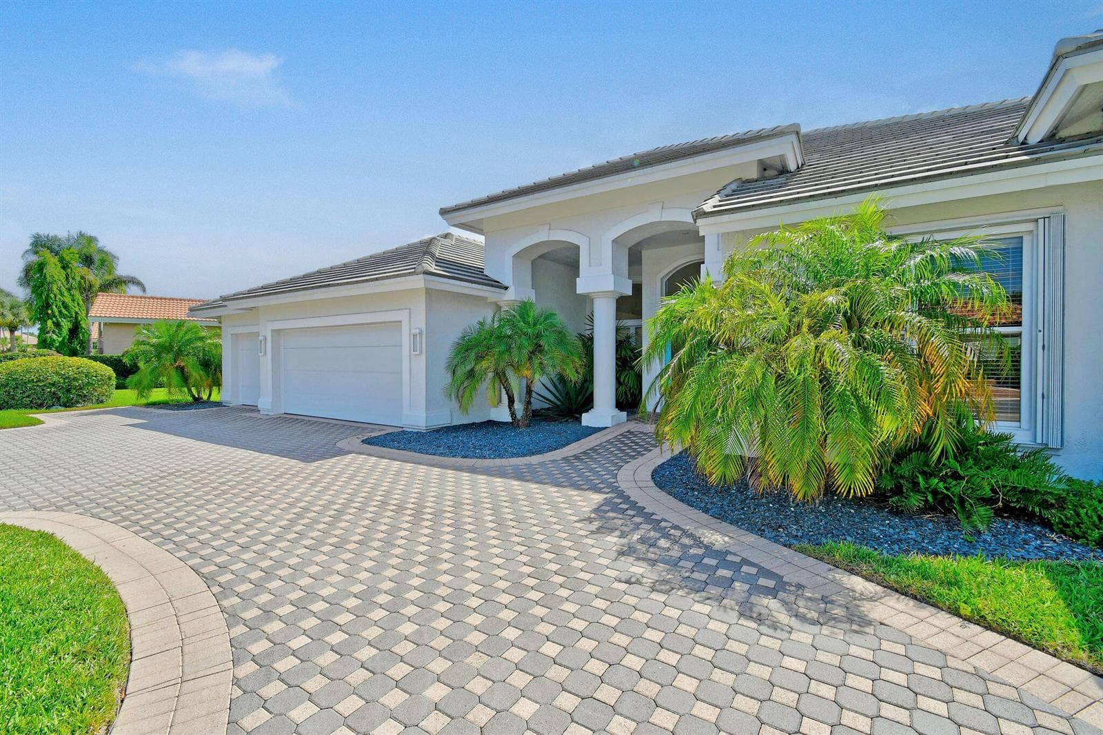 8091 SE Woodlake Lane W, Hobe Sound, FL 33455 photo 5