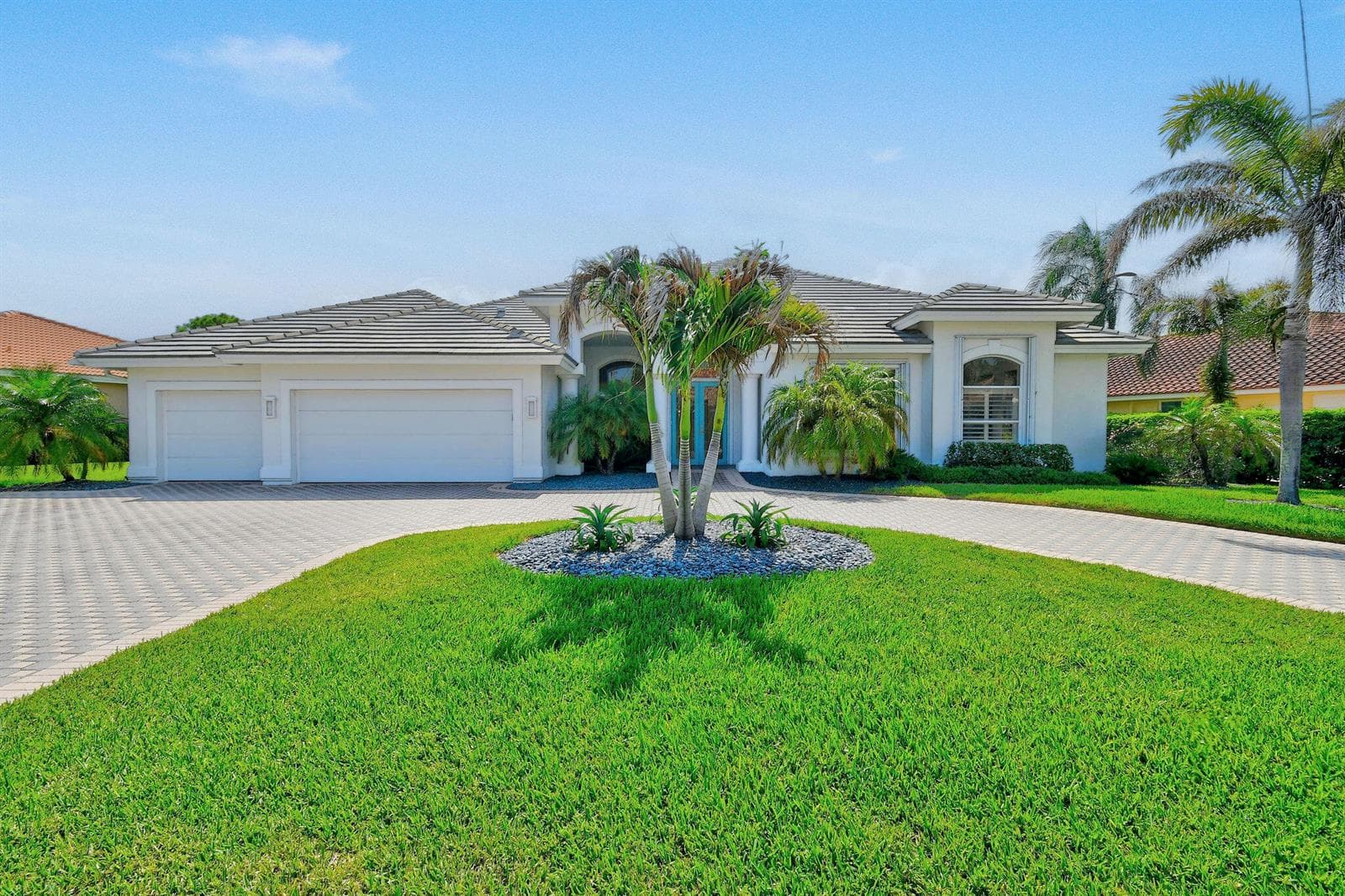 8091 SE Woodlake Lane W, Hobe Sound, FL 33455 photo 4