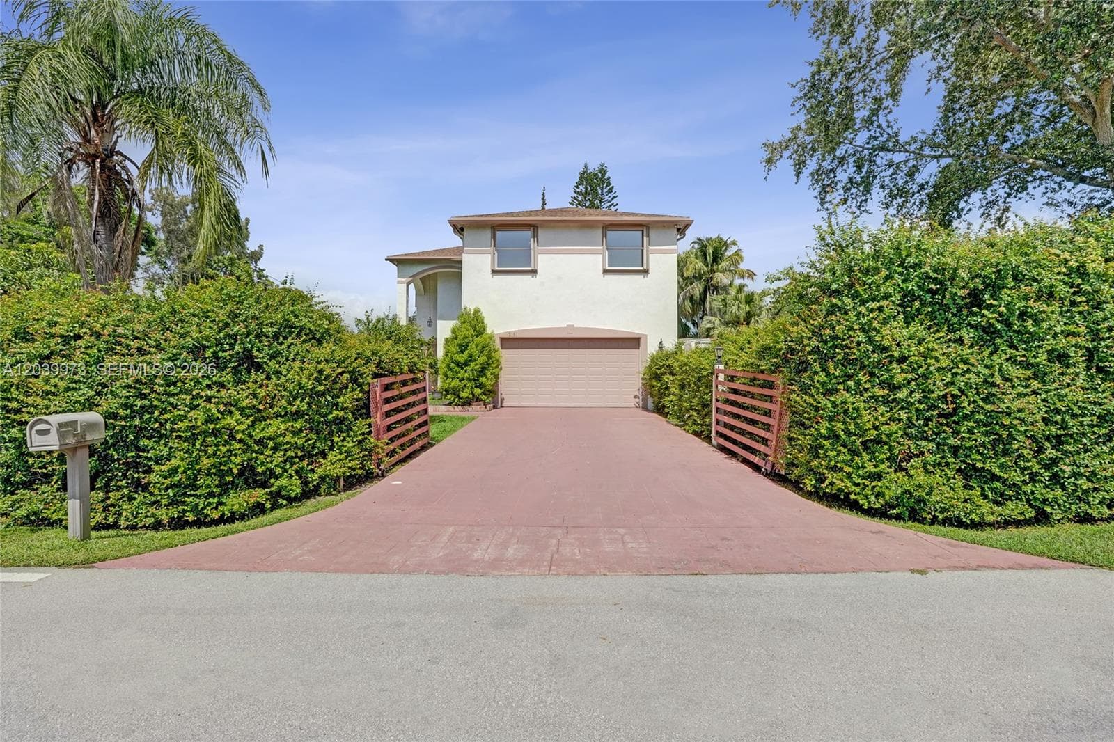 2151 NW 121st Ave, Plantation, FL 33323 photo 3