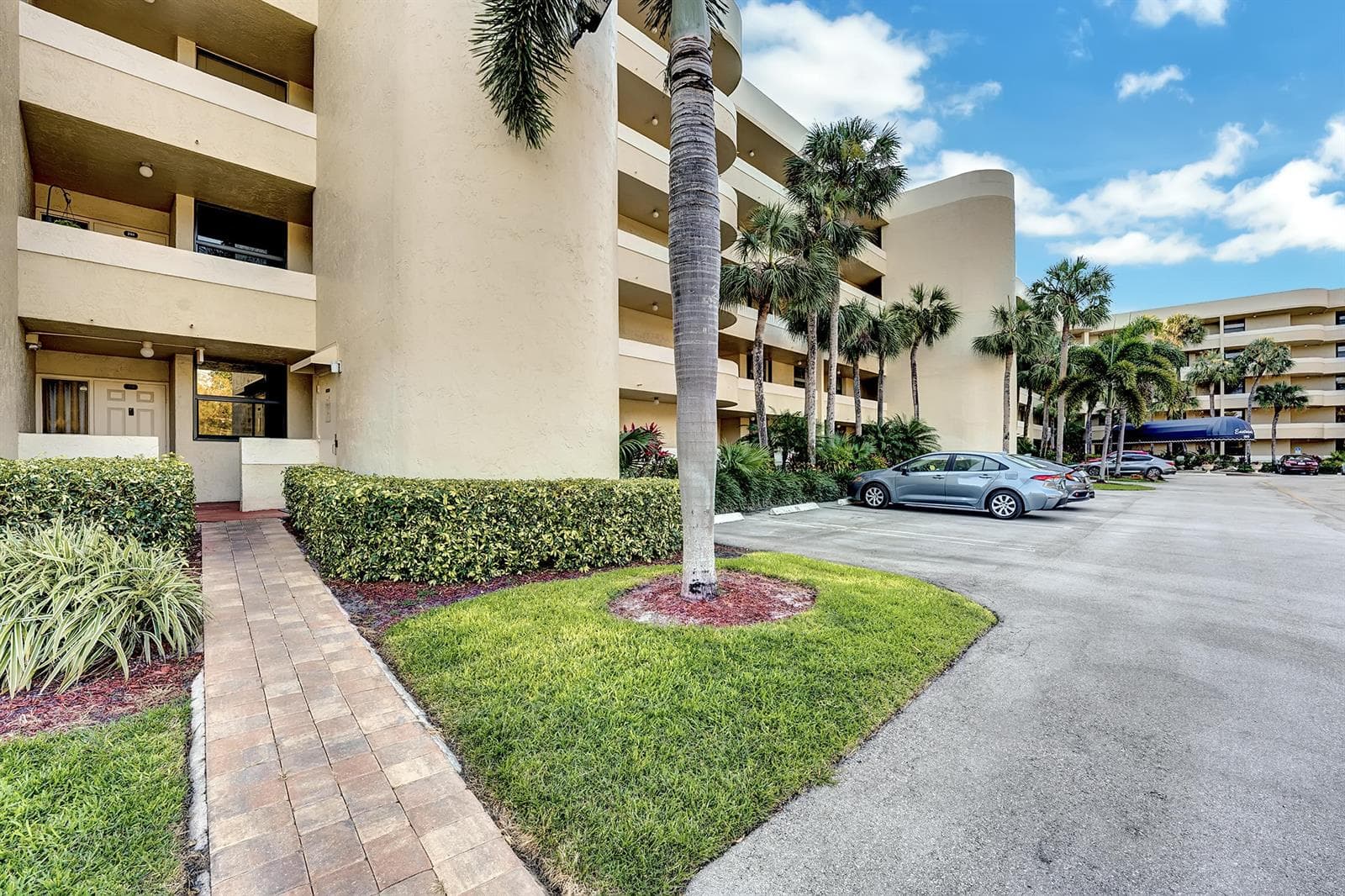 1850 Homewood Boulevard # 1030, Delray Beach, FL 33445 photo 2