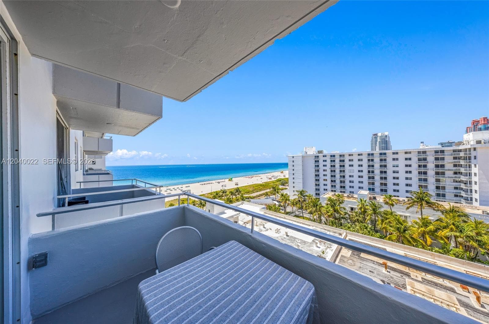 465 Ocean Dr # 1009, Miami Beach, FL 33139 photo 2