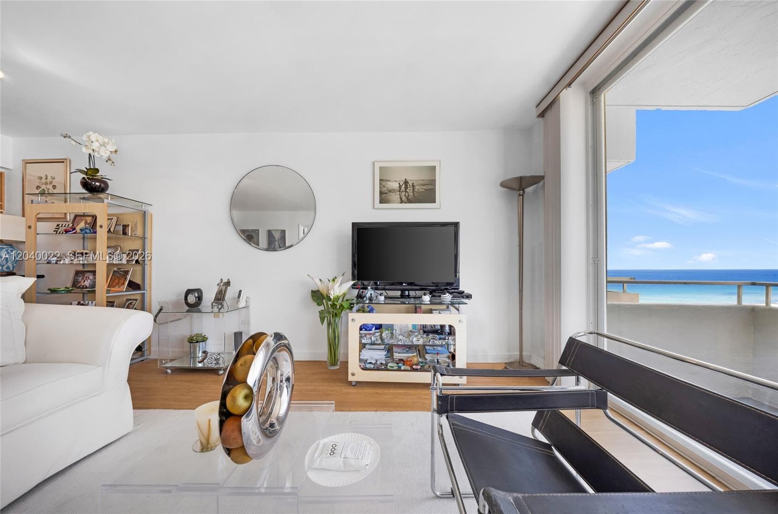 465 Ocean Dr # 1009, Miami Beach, FL 33139 photo 4