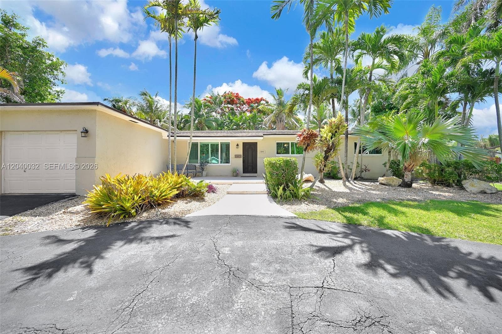14501 SW 99th Ave, Miami, FL 33176 photo 2