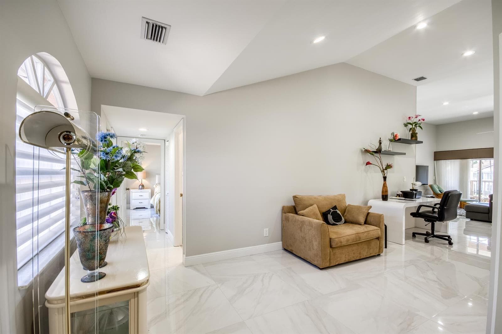 208 Legendary Circle, Palm Beach Gardens, FL 33418 photo 5