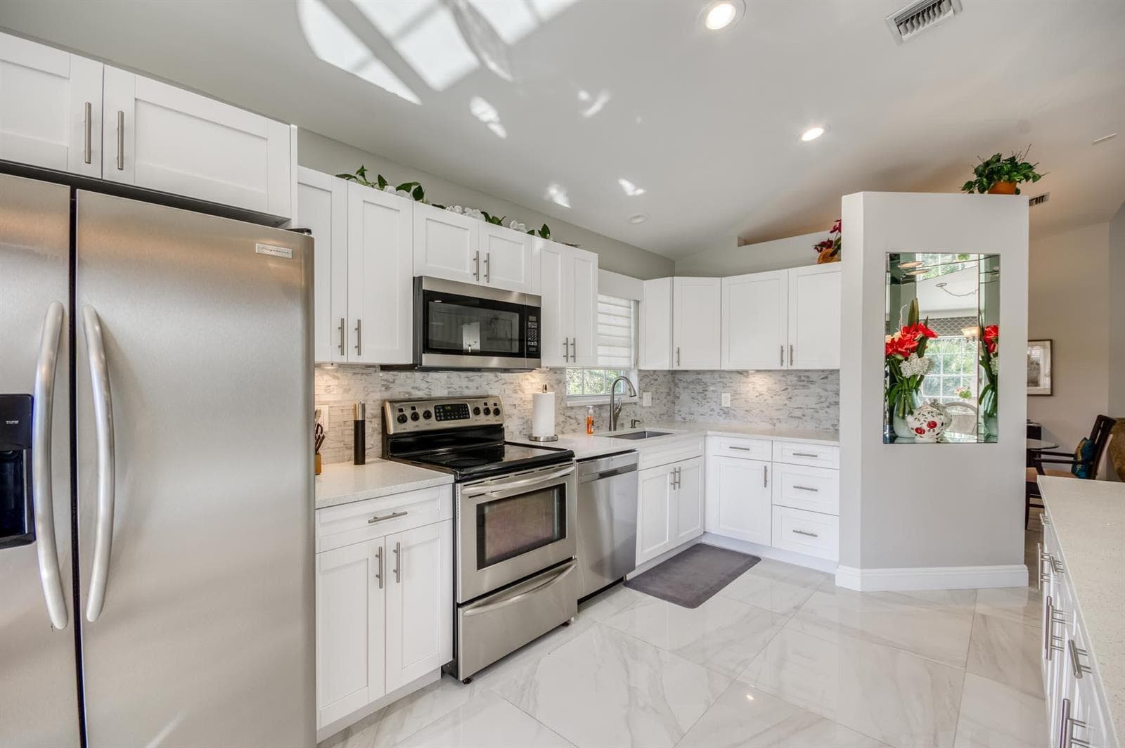208 Legendary Circle, Palm Beach Gardens, FL 33418 photo 4