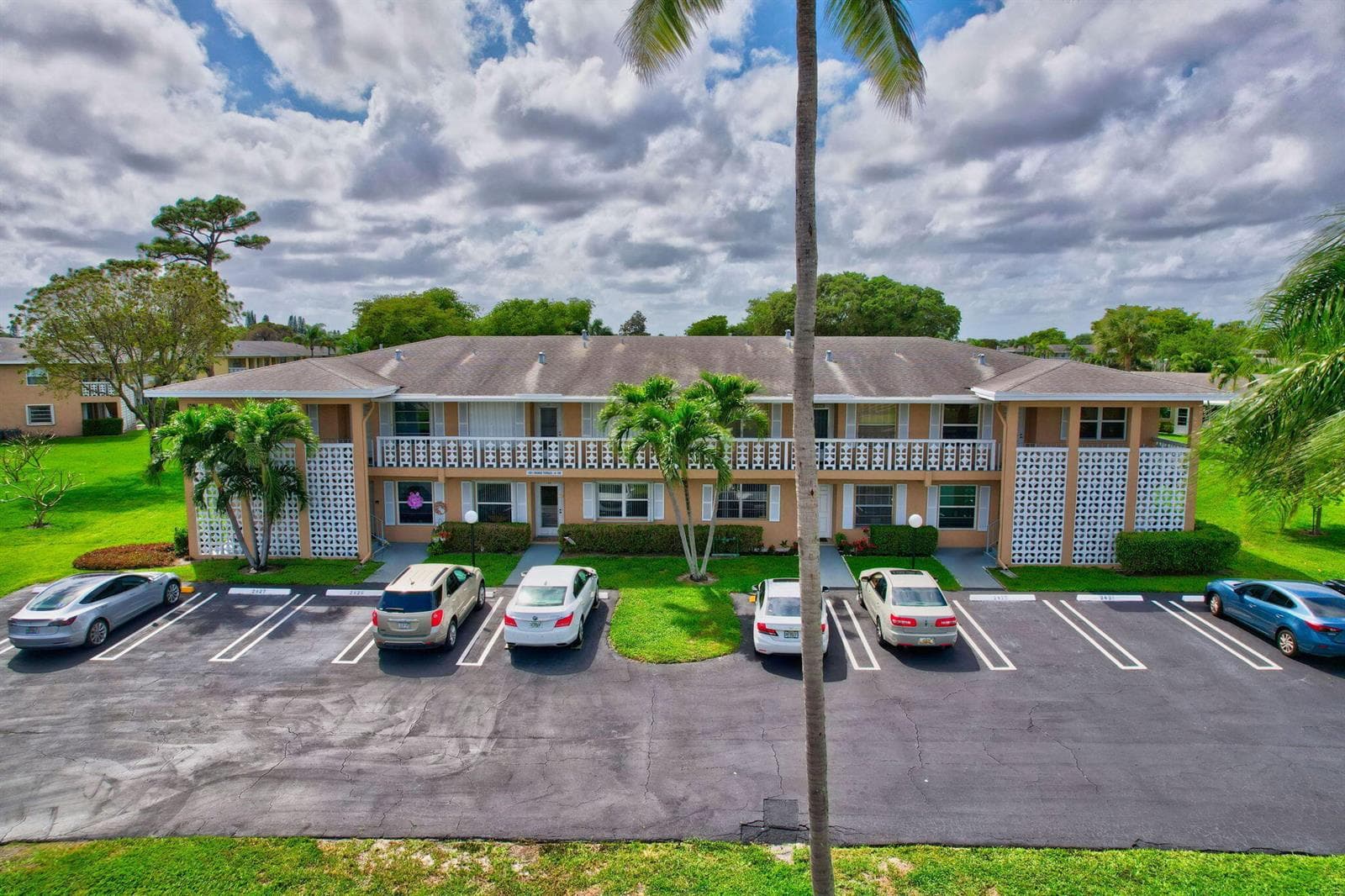 1051 Orange Terrace # 103, Delray Beach, FL 33445 photo 4