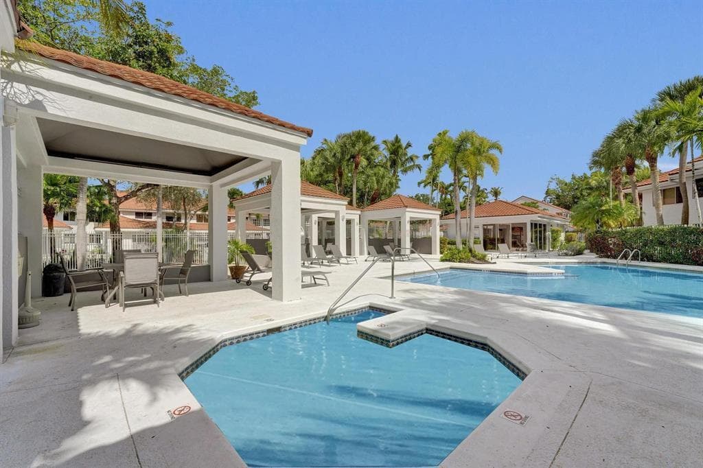 9202 NW 9th Court, Plantation, FL 33324 photo 4