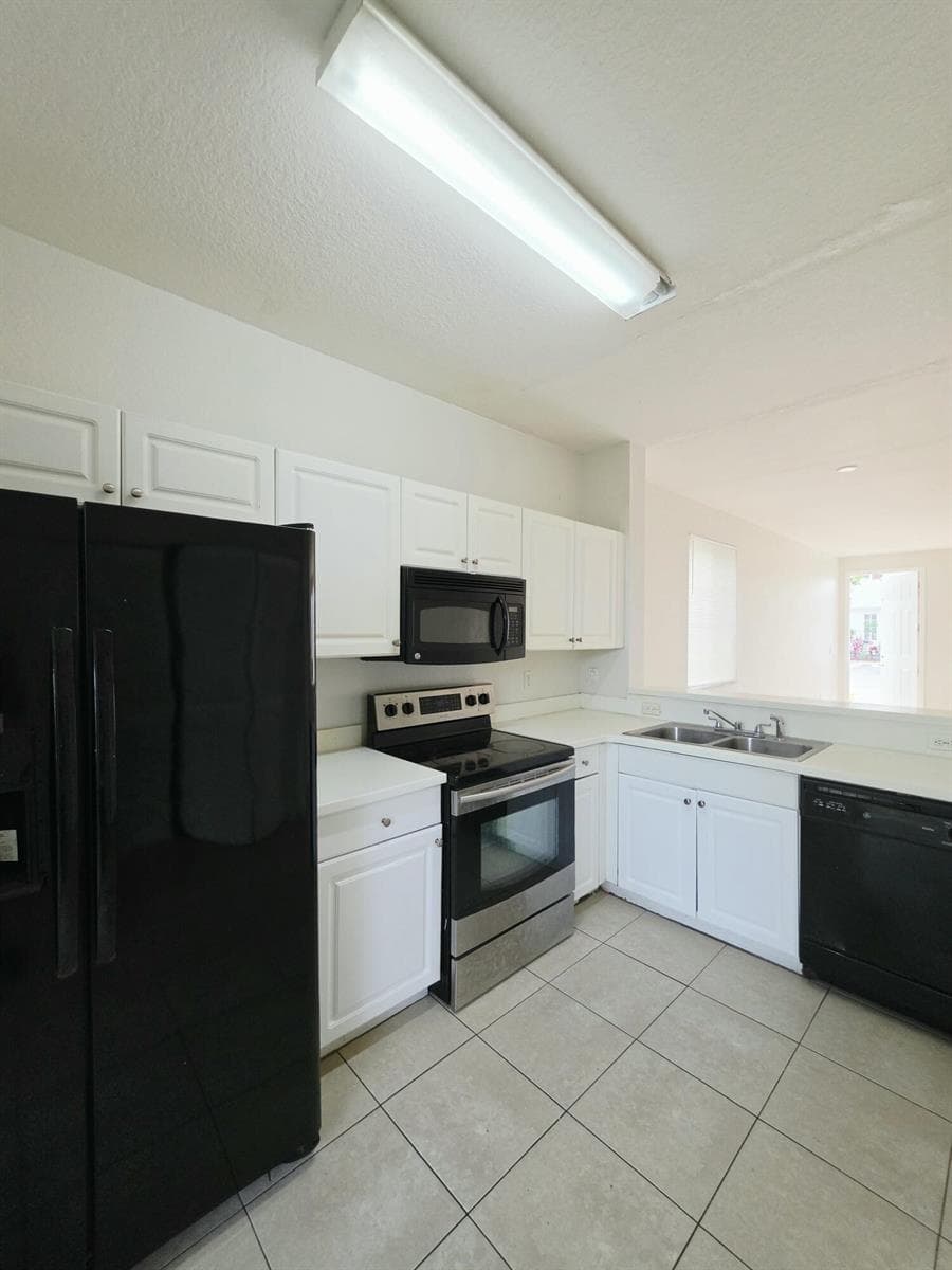 4154 Napoli Lake Drive, Riviera Beach, FL 33410 photo 4