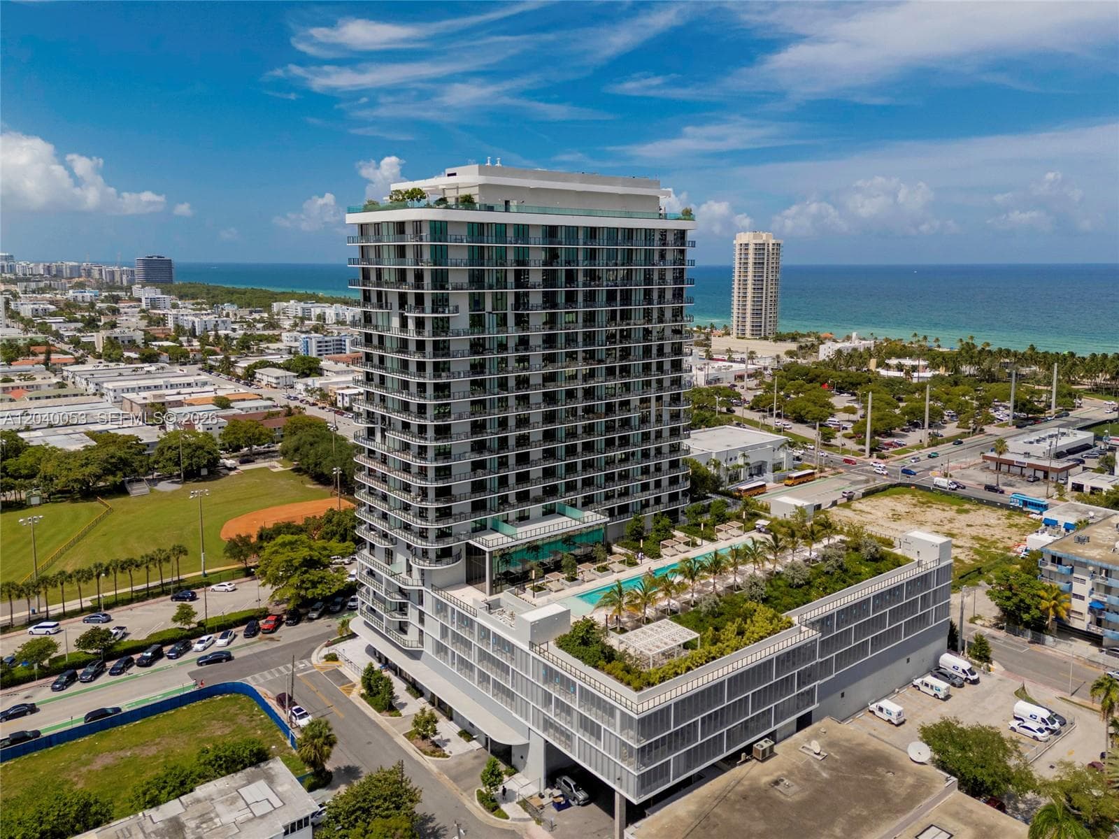 580 72nd St # 1008, Miami Beach, FL 33141 photo 3