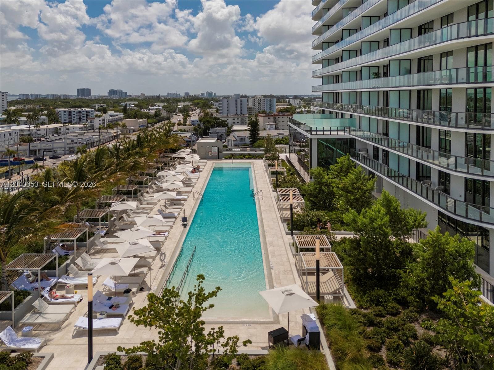 580 72nd St # 1008, Miami Beach, FL 33141 photo 4
