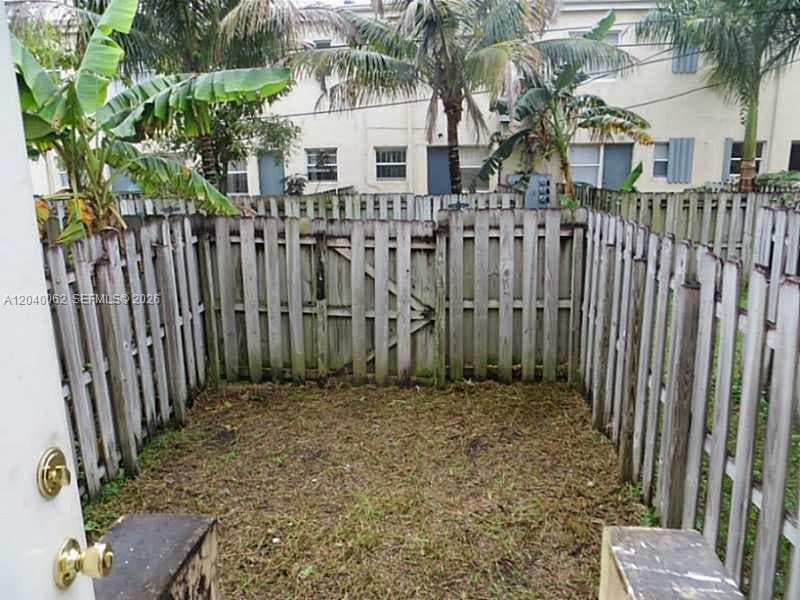 436 NW 84th Ter # 436, Miami, FL 33150 photo 3