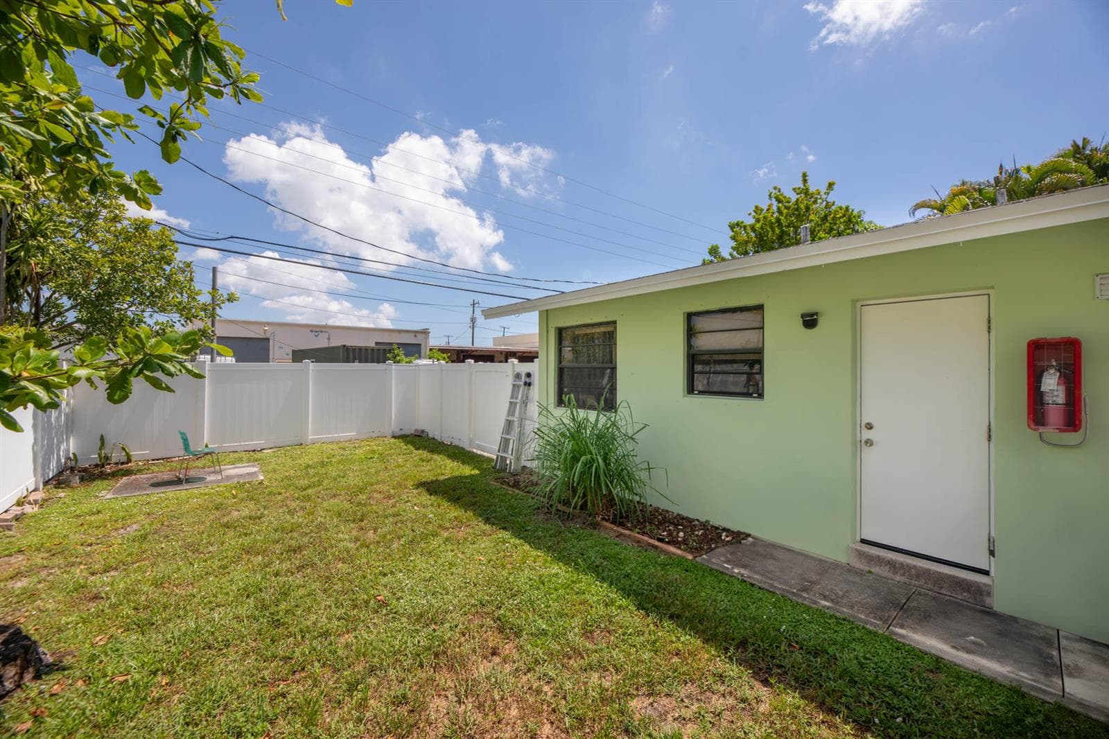 805 NE 40th Street # 1-3, Oakland Park, FL 33334 photo 2