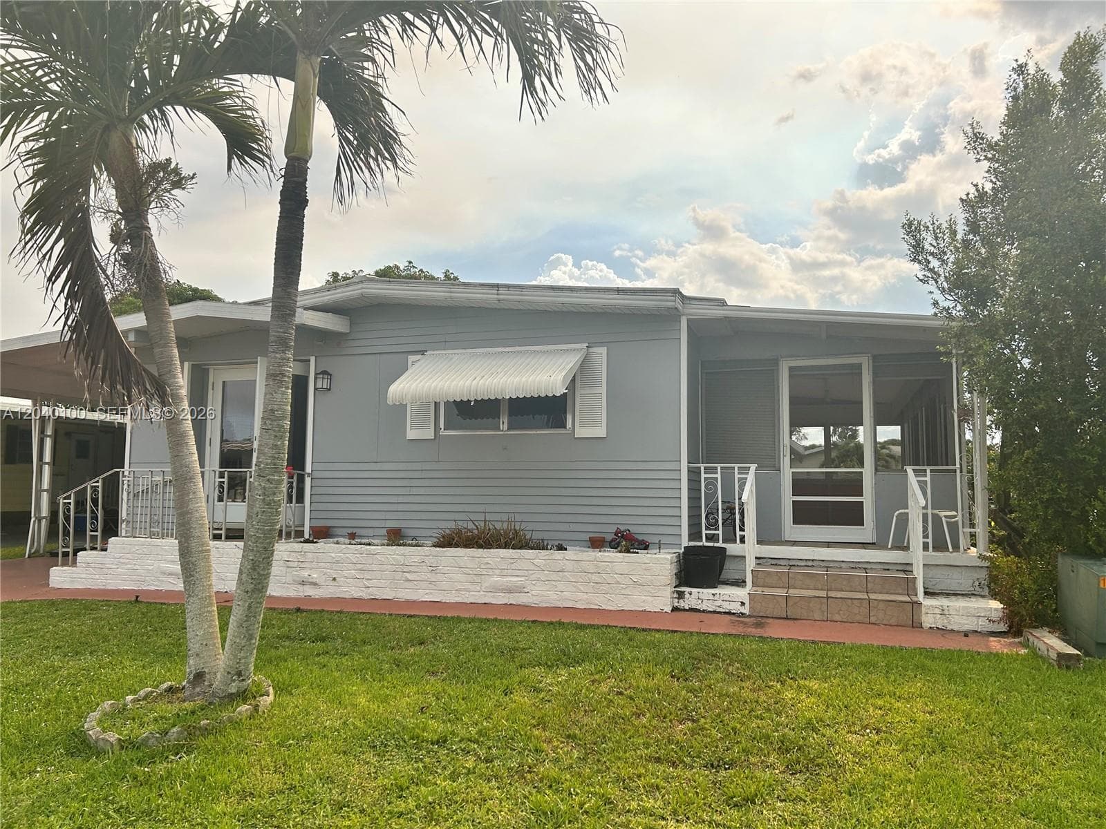 2341 SW 84th Ave, Davie, FL 33324 photo 2