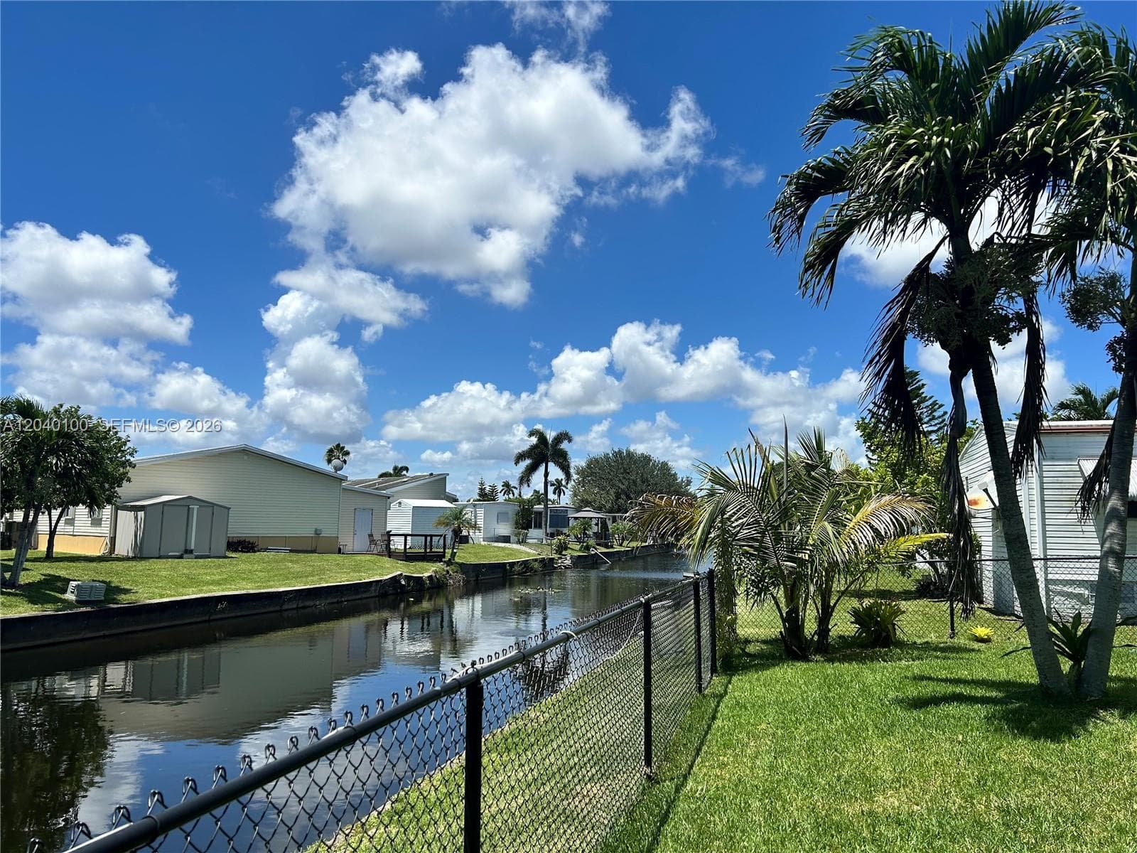 2341 SW 84th Ave, Davie, FL 33324 photo 4