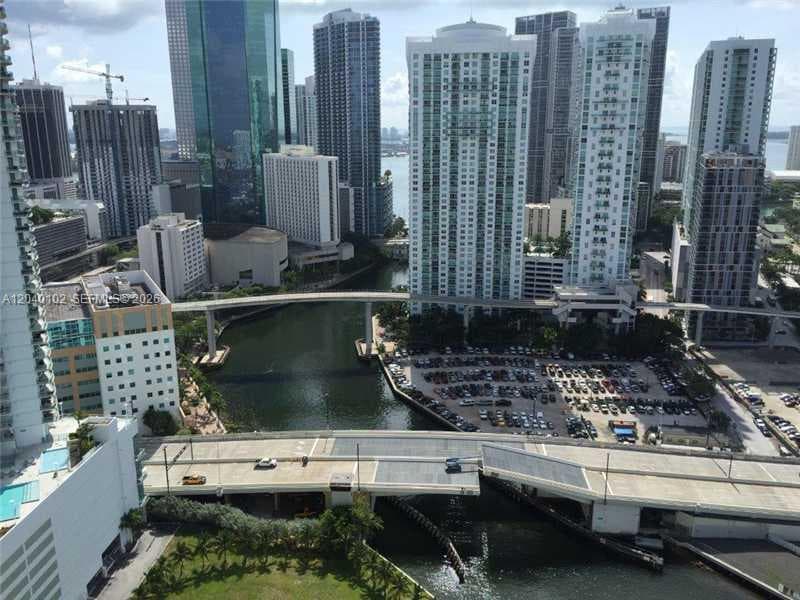 92 SW 3 Street # 3311, Miami, FL 33130 photo 2
