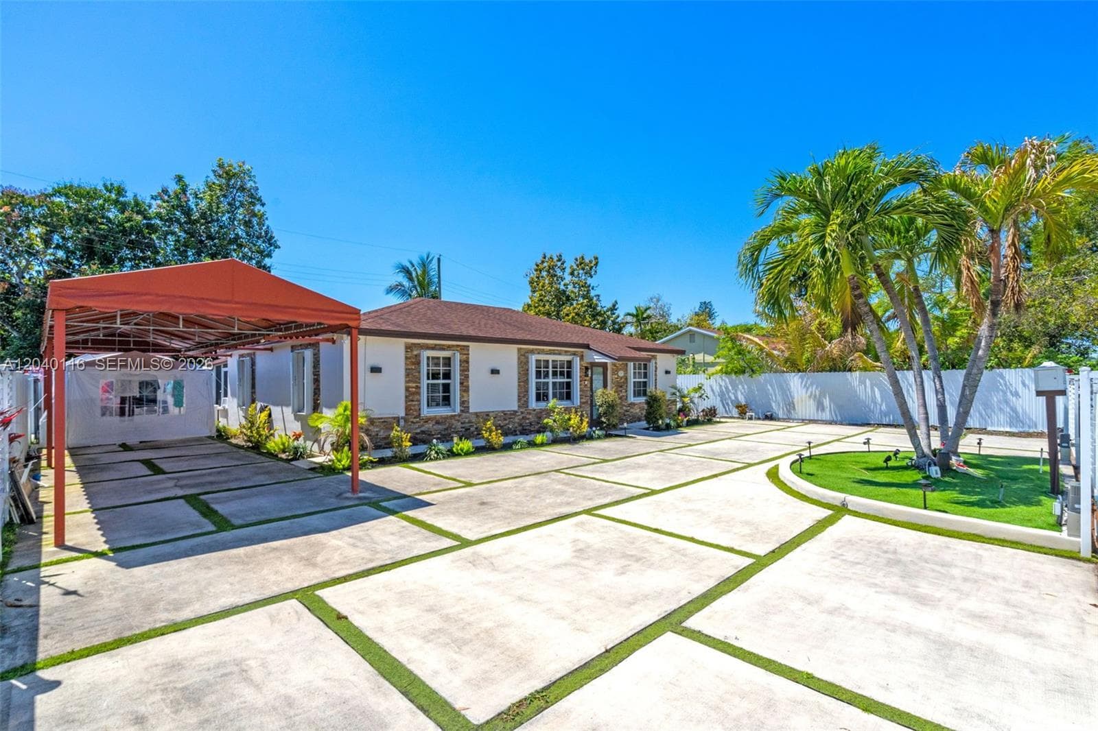 302 NW 100th St, Miami, FL 33150 photo 3