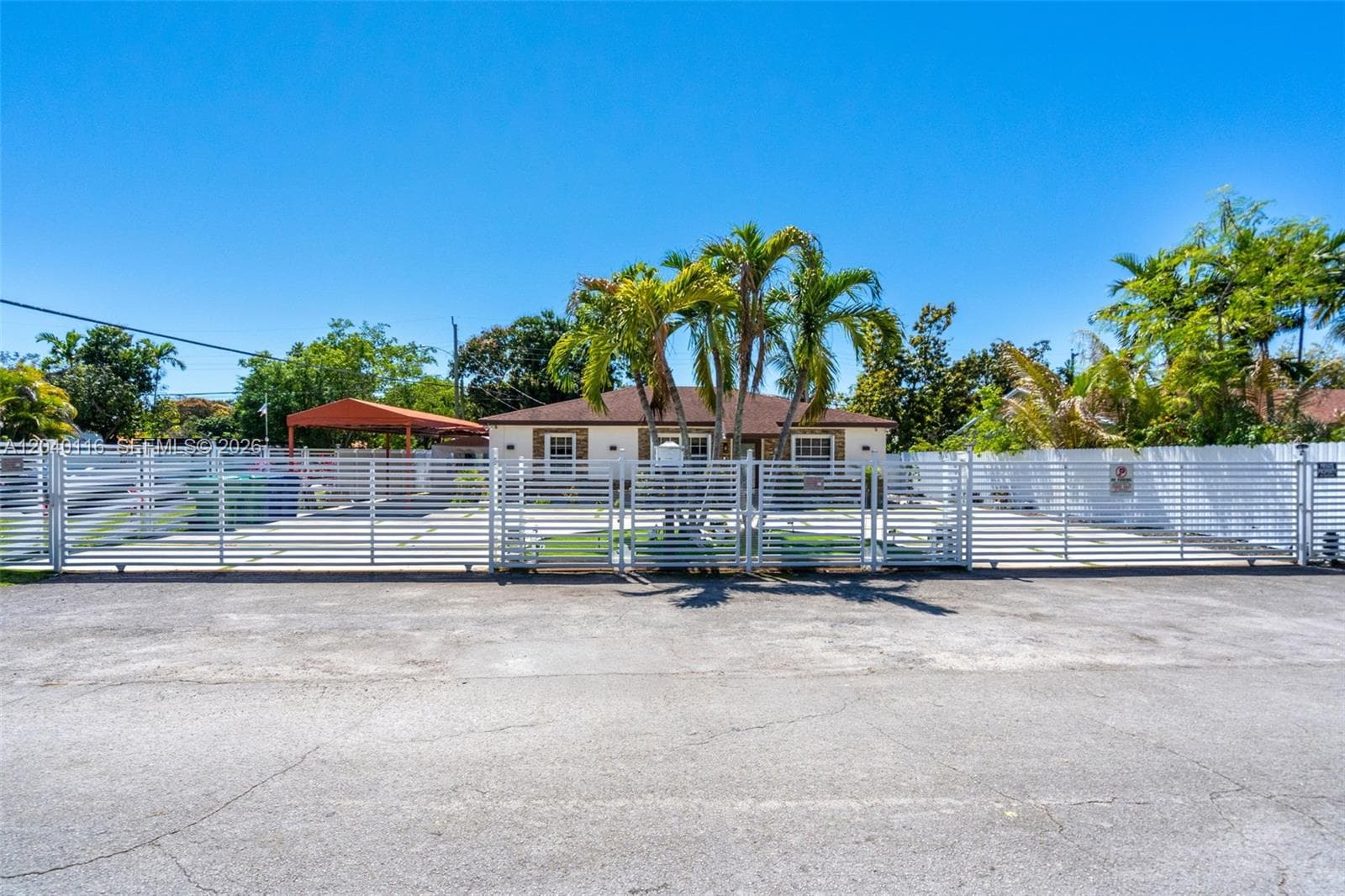 302 NW 100th St, Miami, FL 33150 photo 4