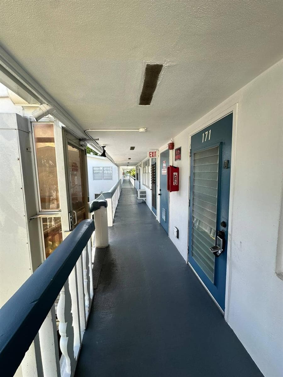 171 Markham H # 171, Deerfield Beach, FL 33442 photo 2