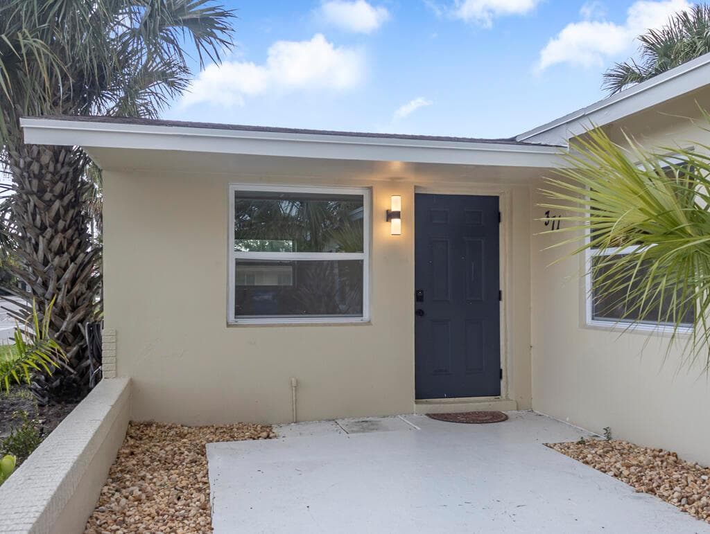 371 W 34th Street, Riviera Beach, FL 33404 photo 3