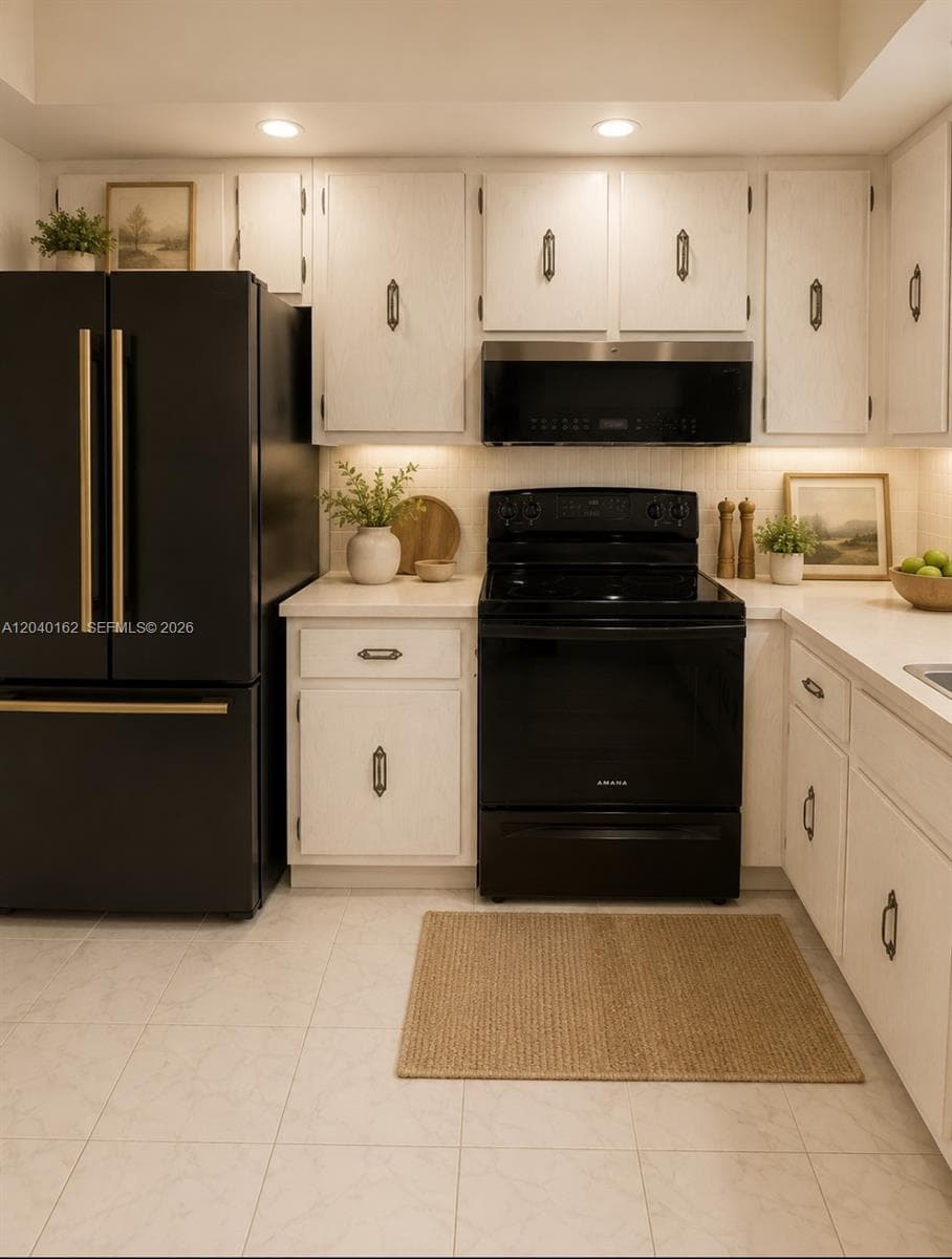 600 Three Islands Blvd # 1015, Hallandale Beach, FL 33009 photo 2