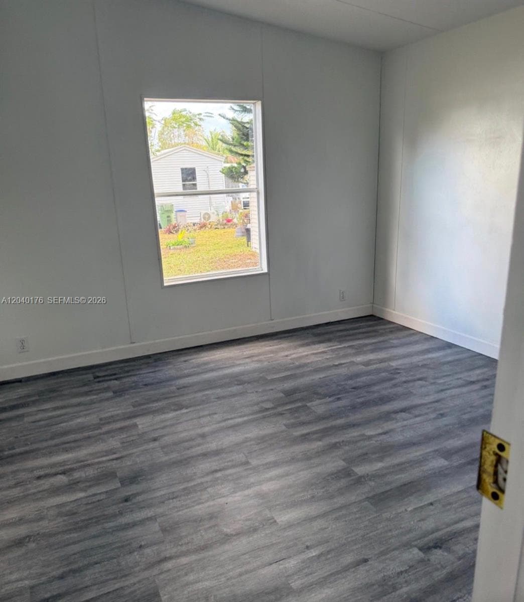 100 NE 6th Ave # 504, Homestead, FL 33030 photo 4