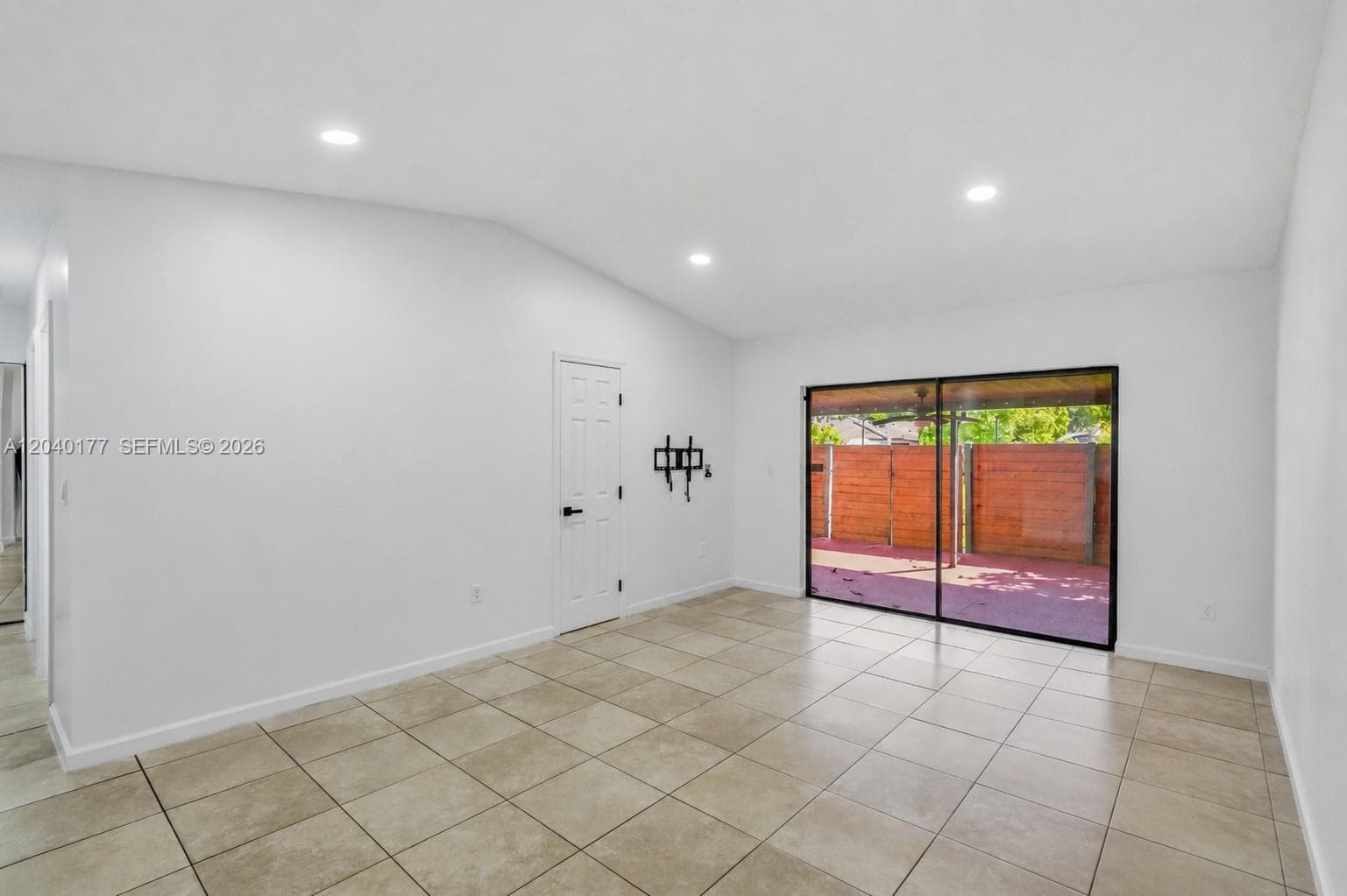 5113 SW 138th Ave Cir, Miami, FL 33175 photo 3