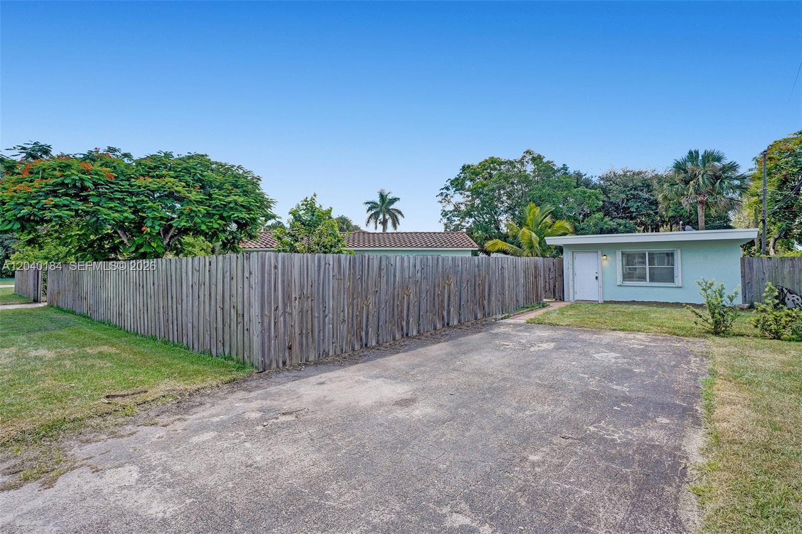 2804 SW 16 Street # COTTAGE, Fort Lauderdale, FL 33312 photo 2