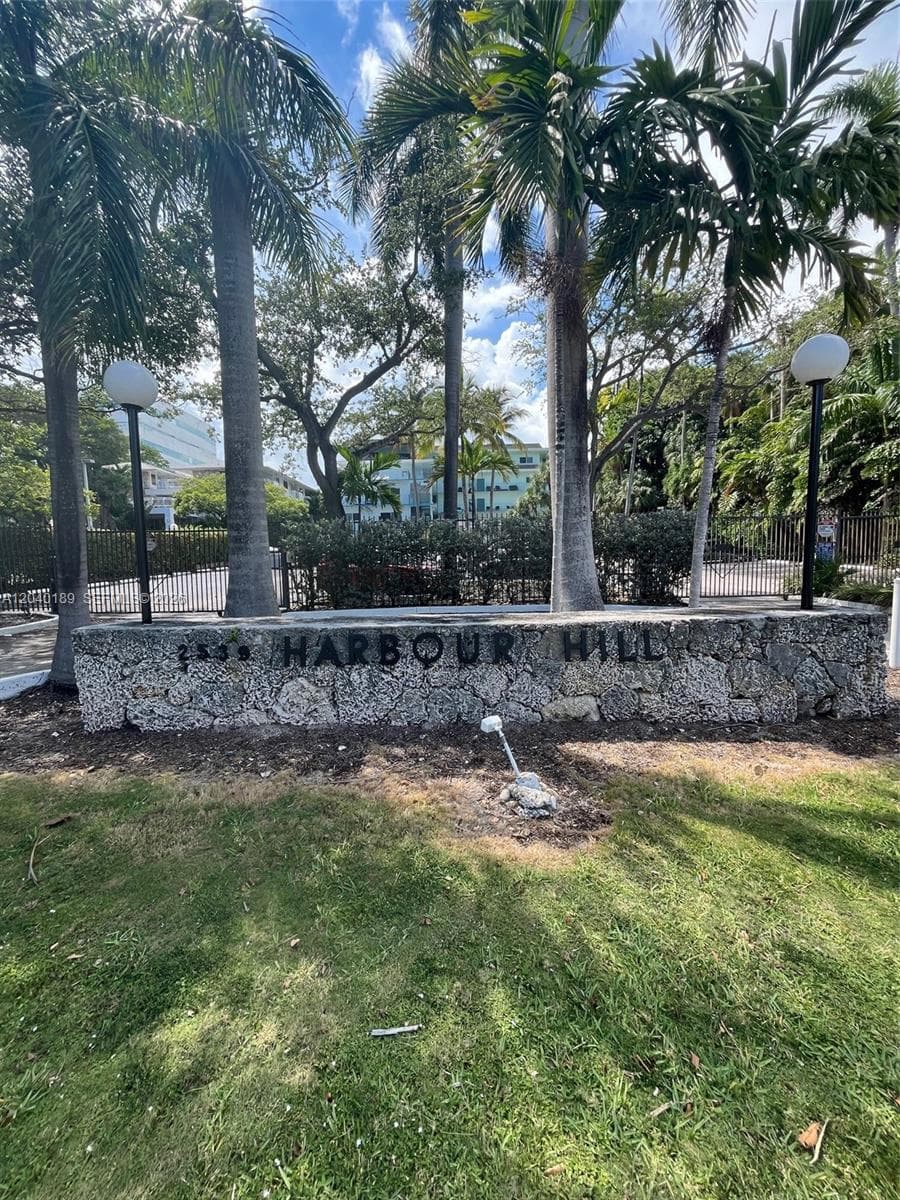 2539 S Bayshore Dr # 320A, Miami, FL 33133 photo 2