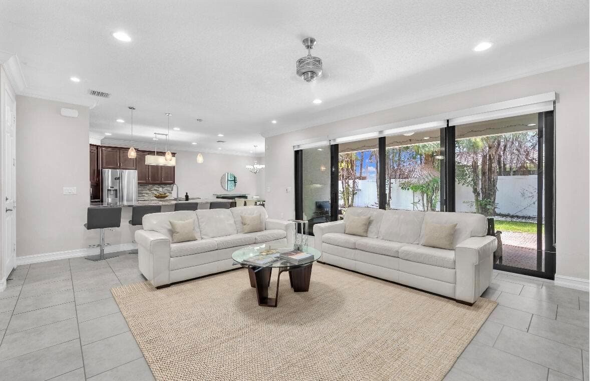 8104 Rainforest Jasper Lane, Delray Beach, FL 33446 photo 2