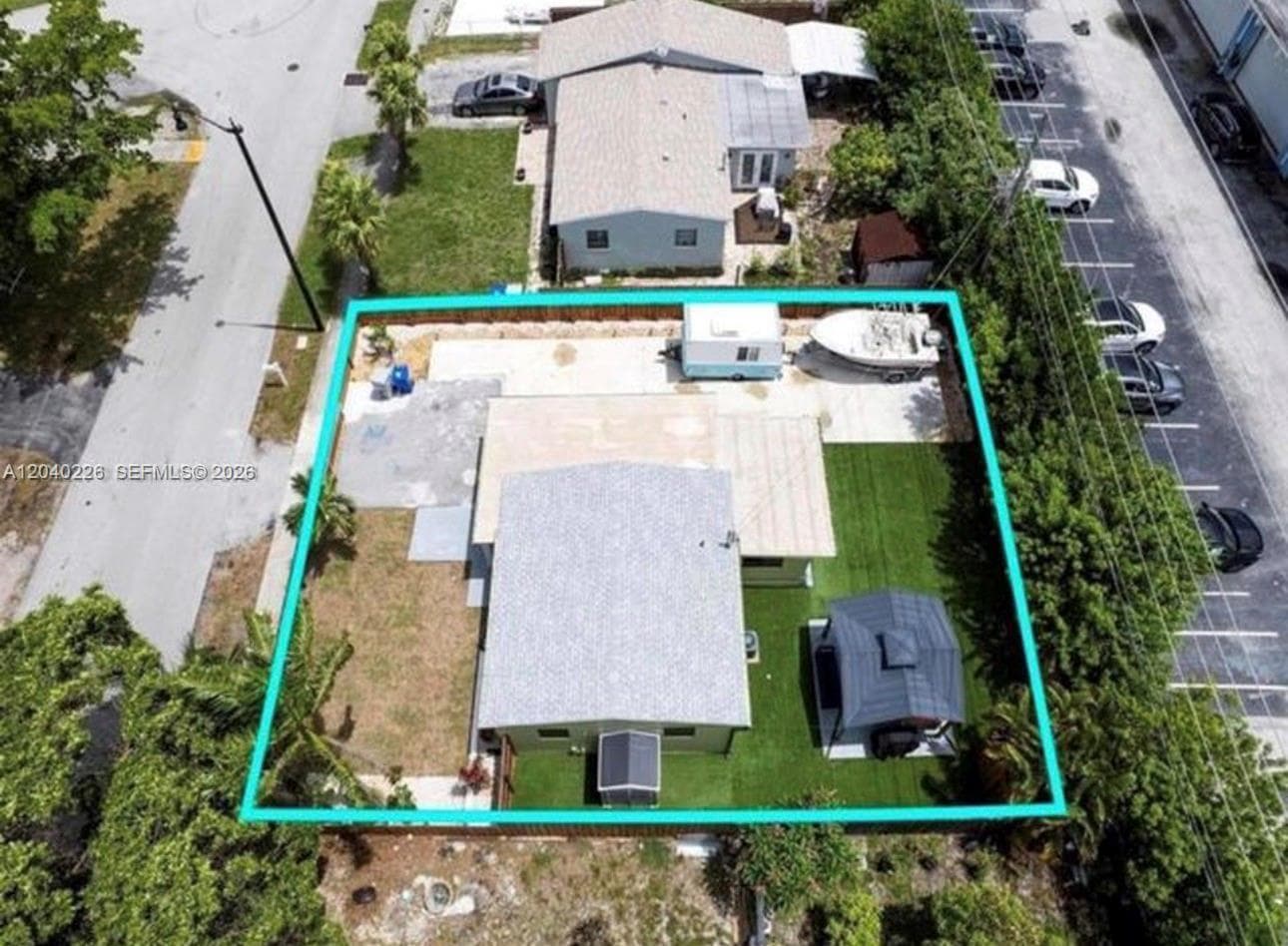 2730 NE 16th ave, Pompano Beach, FL 33064 photo 2