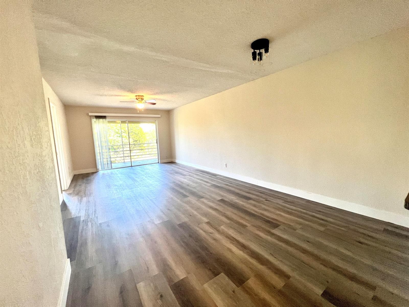 120 Sparrow Drive # Apt 302, Royal Palm Beach, FL 33411 photo 4