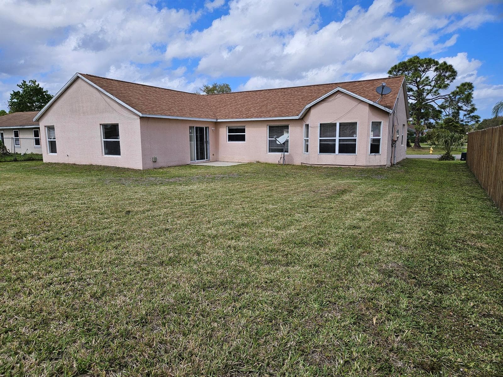 570 Ontario Street NW, Palm Bay, FL 32907 photo 3