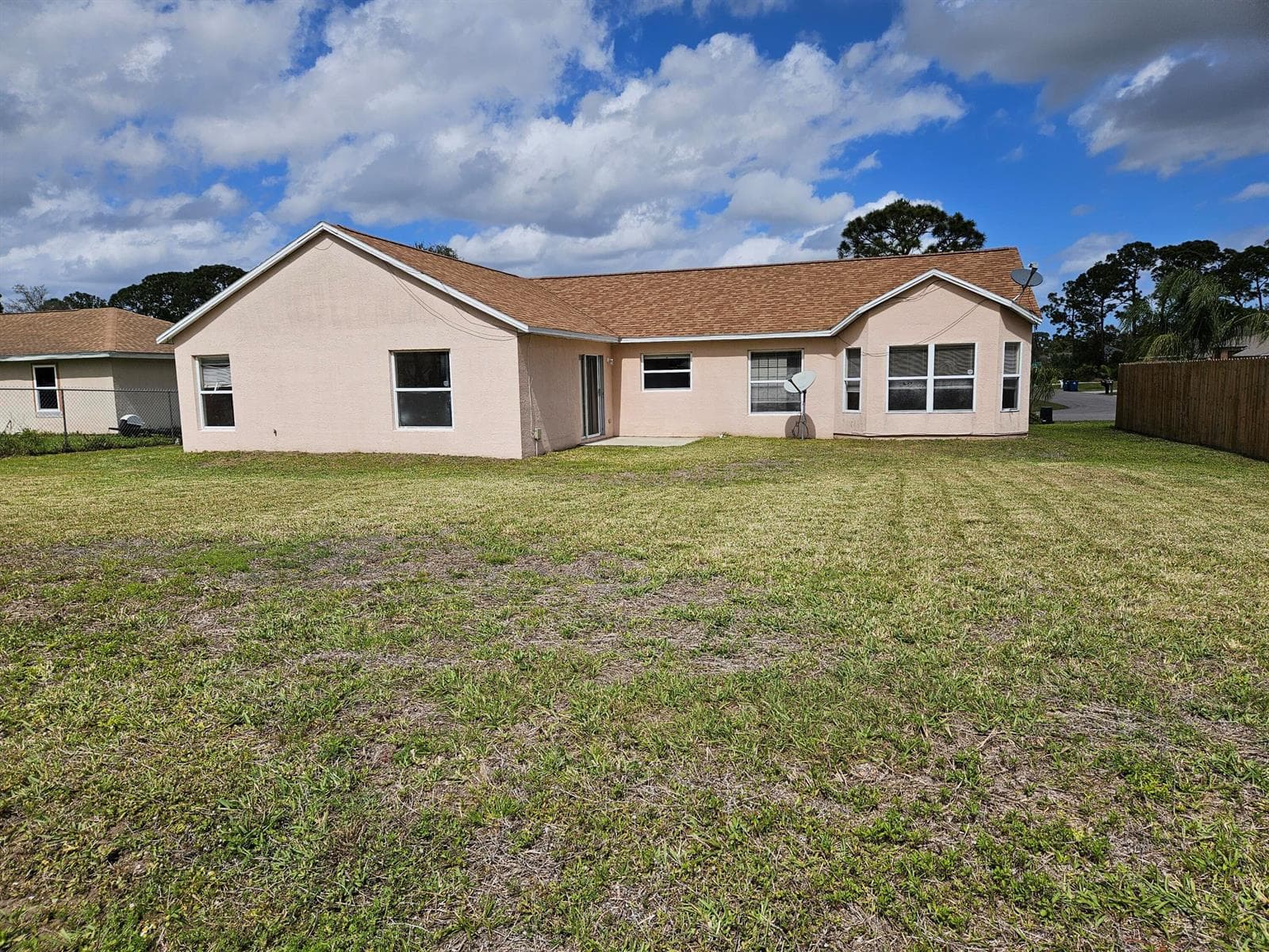 570 Ontario Street NW, Palm Bay, FL 32907 photo 4