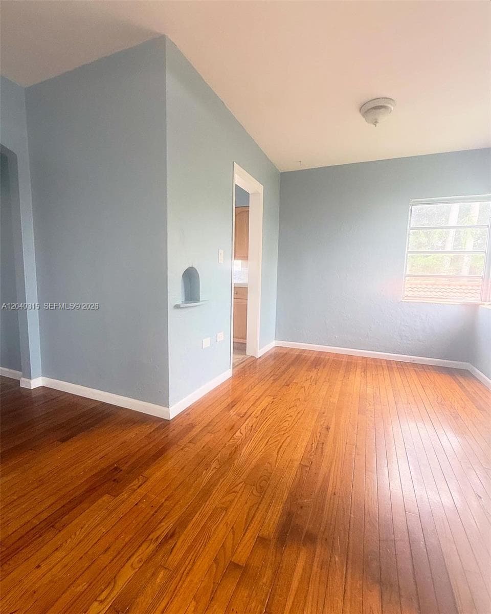 1730 Marseille Dr, Miami Beach, FL 33141 photo 2