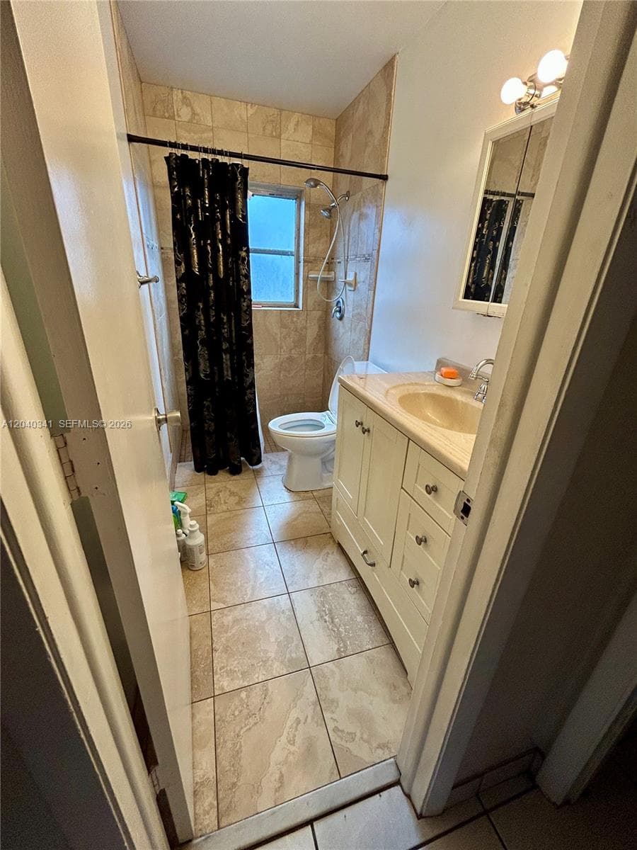 7262 SW 1st St, Margate, FL 33068 photo 5