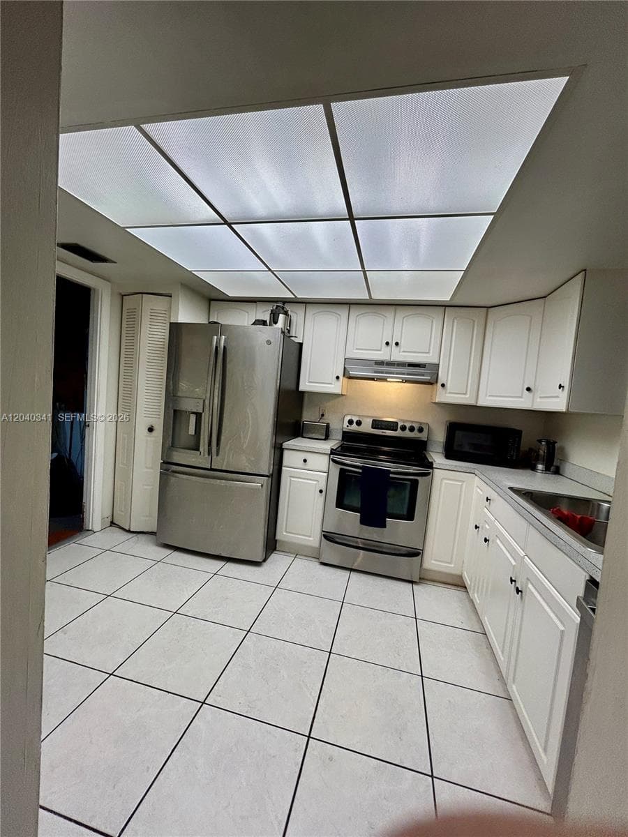 7262 SW 1st St, Margate, FL 33068 photo 4
