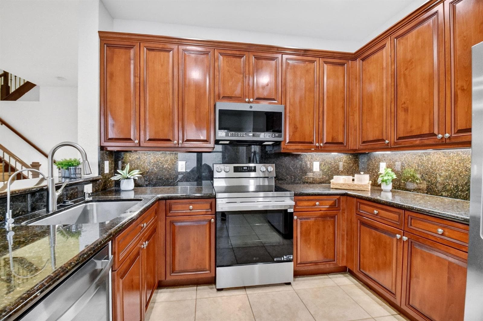 7662 Spatterdock Drive, Boynton Beach, FL 33437 photo 2