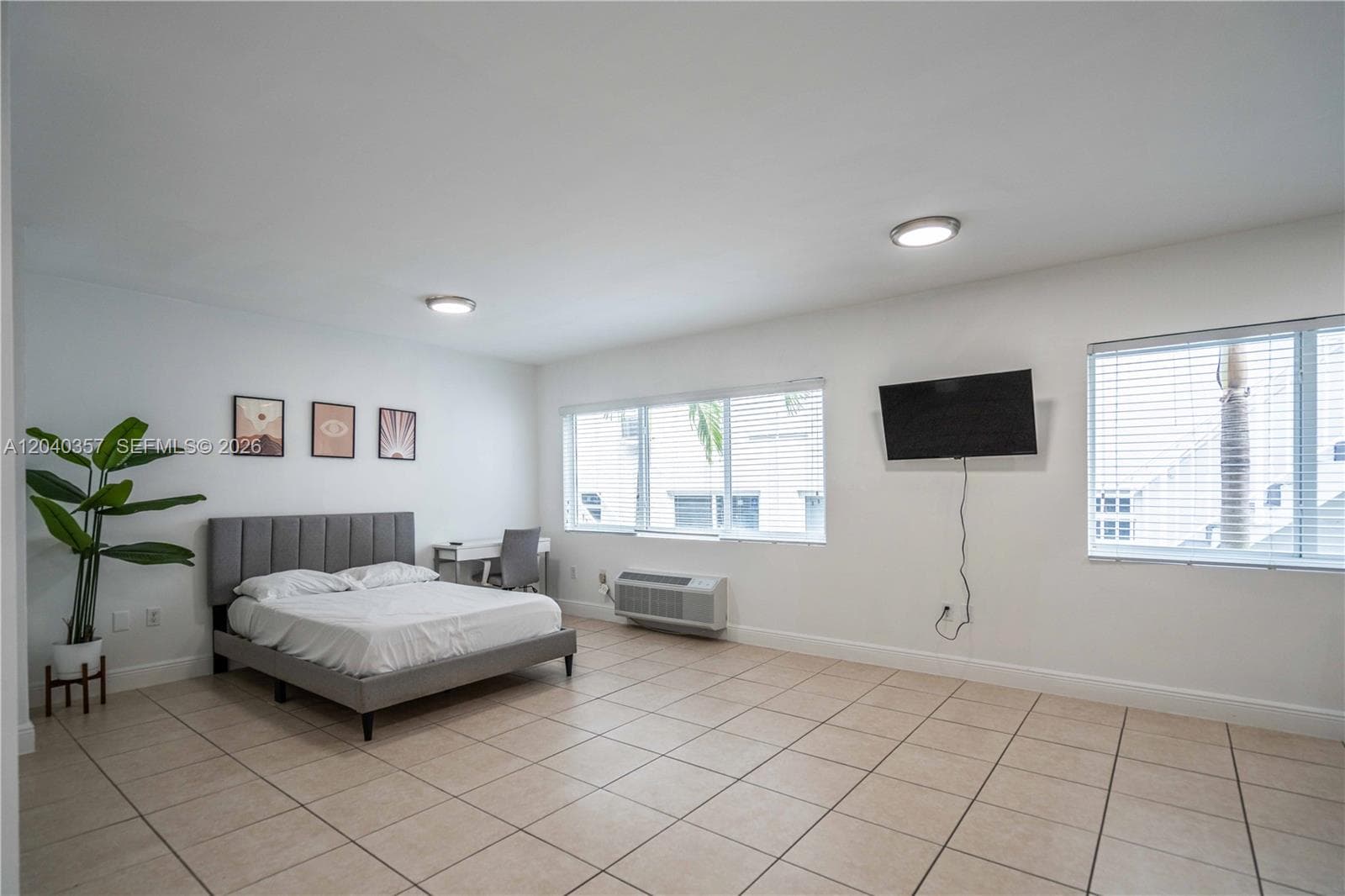 6971 Carlyle Ave # 107, Miami Beach, FL 33141 photo 2