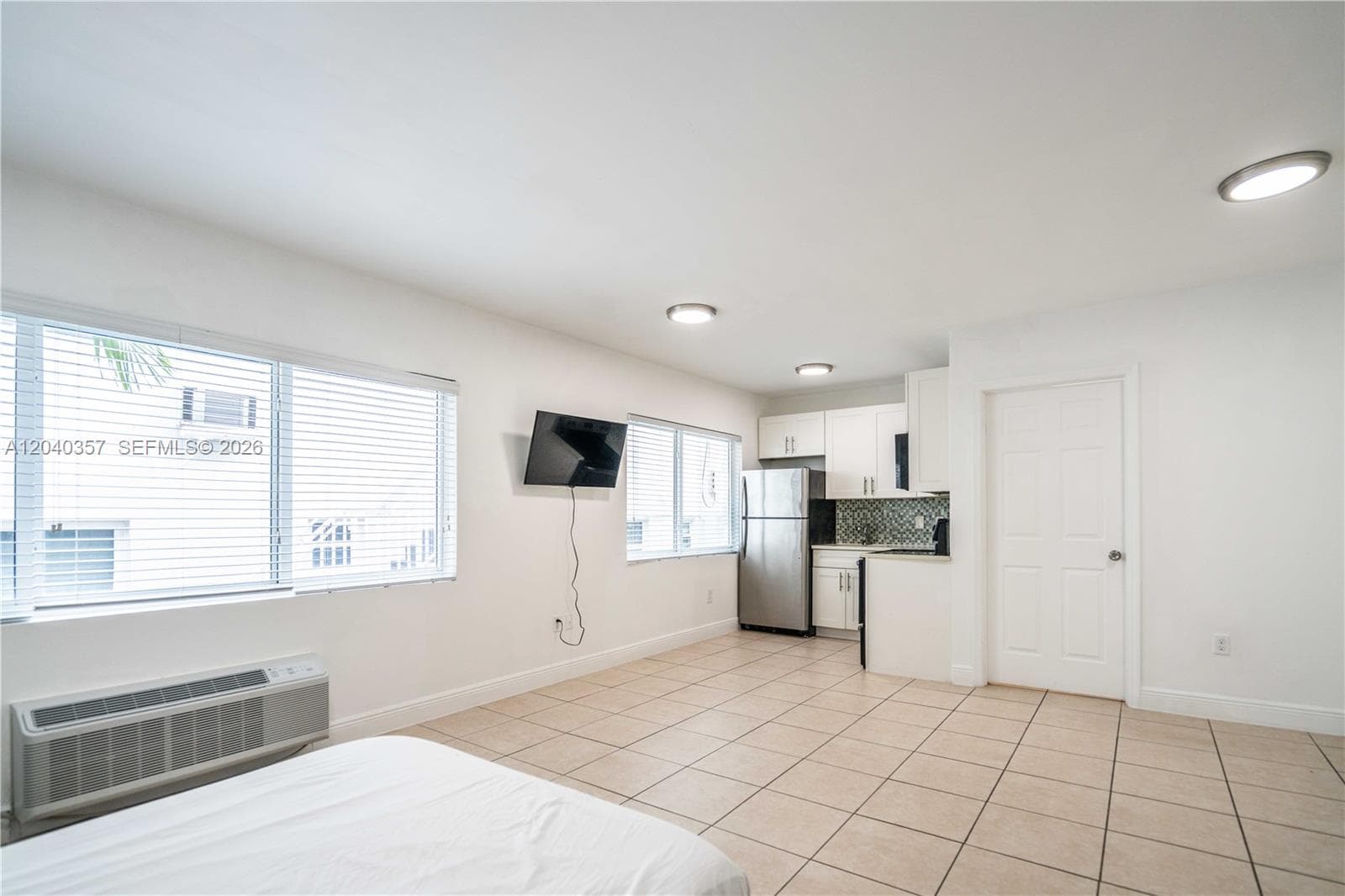 6971 Carlyle Ave # 107, Miami Beach, FL 33141 photo 5