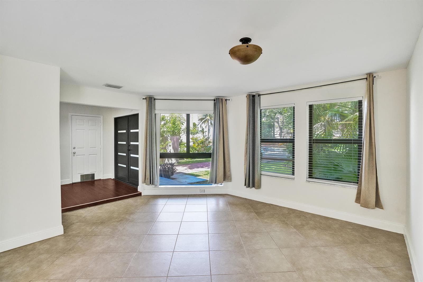 20020 NE 6th Court, Miami, FL 33179 photo 4
