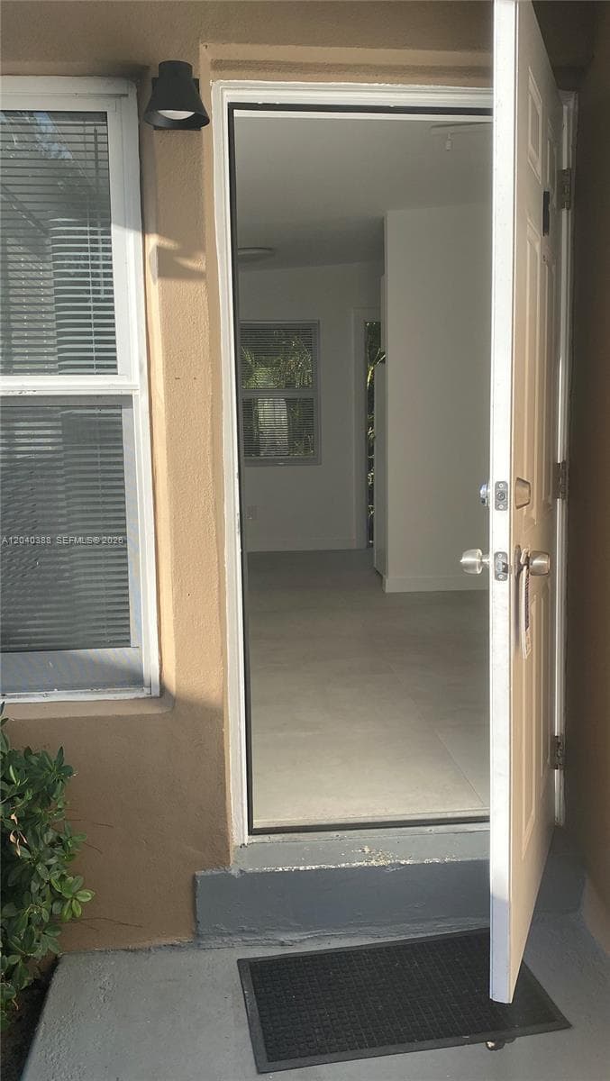 2011 NE 167th St # 9, North Miami Beach, FL 33162 photo 2