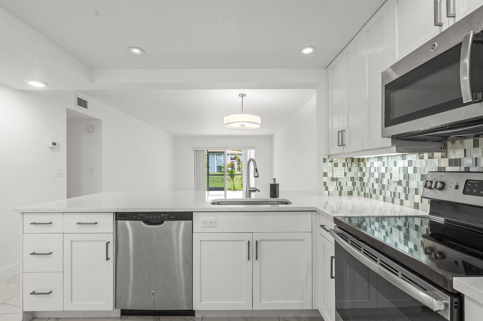 3090 Holiday Springs Boulevard # Unit 109, Margate, FL 33063 photo 2