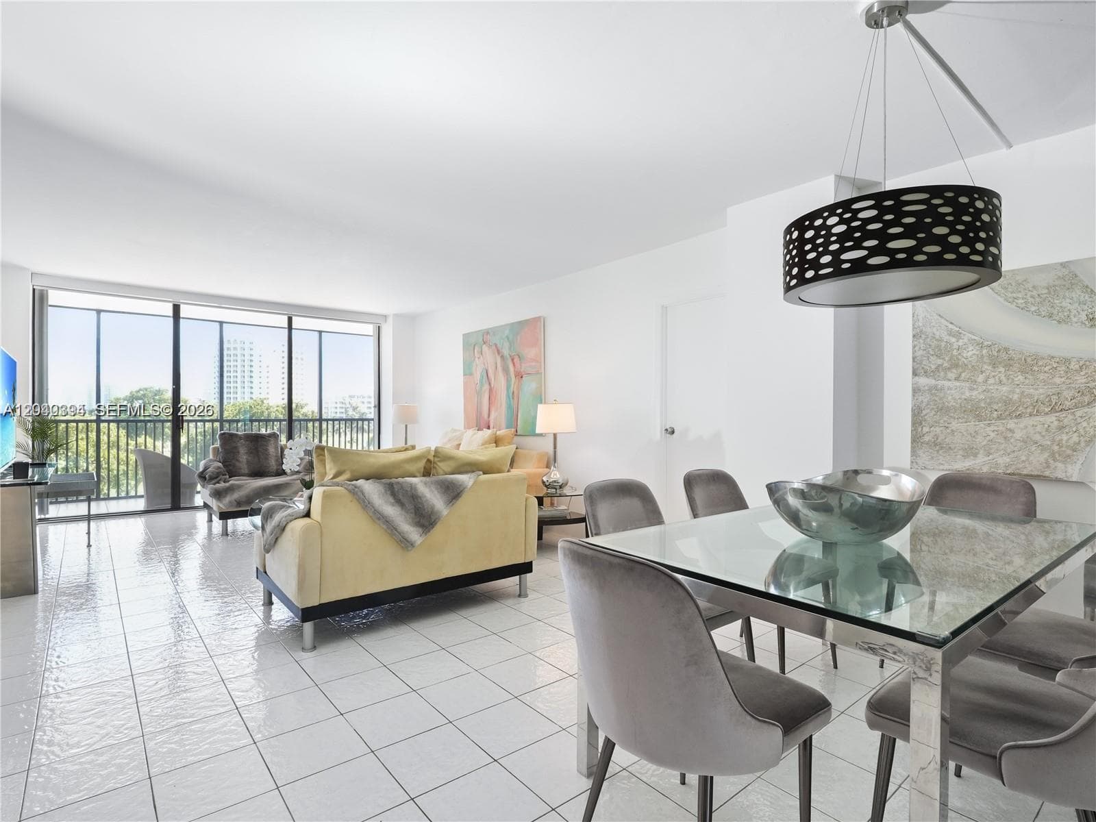 20379 W Country Club Dr # 536, Aventura, FL 33180 photo 3
