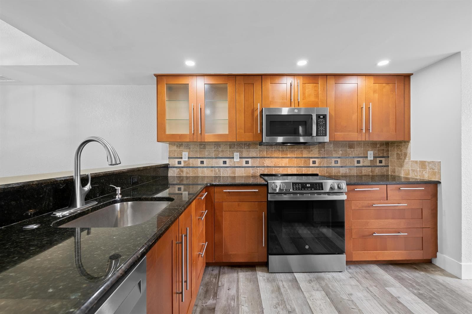 4221 SW 71st Terrace # 4221, Davie, FL 33314 photo 3