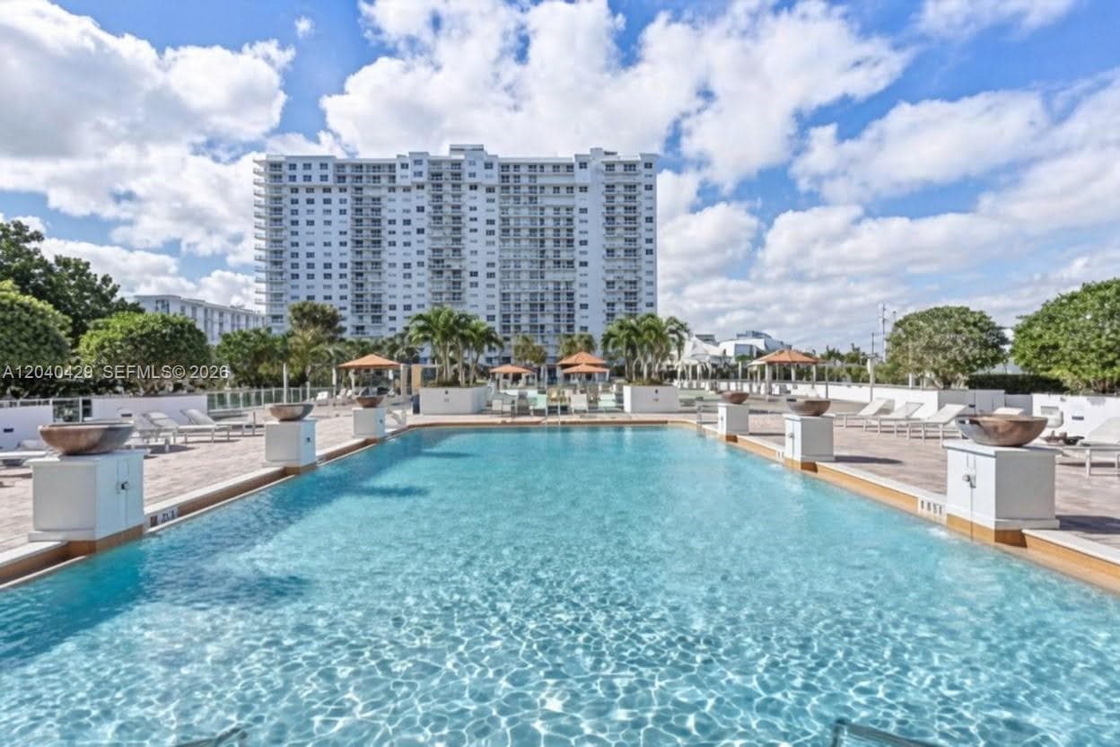 2801 NE 183rd St # 203W, Aventura, FL 33160 photo 2
