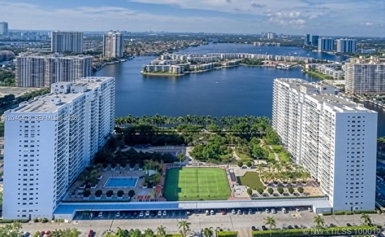 2801 NE 183rd St # 203W, Aventura, FL 33160 photo 3