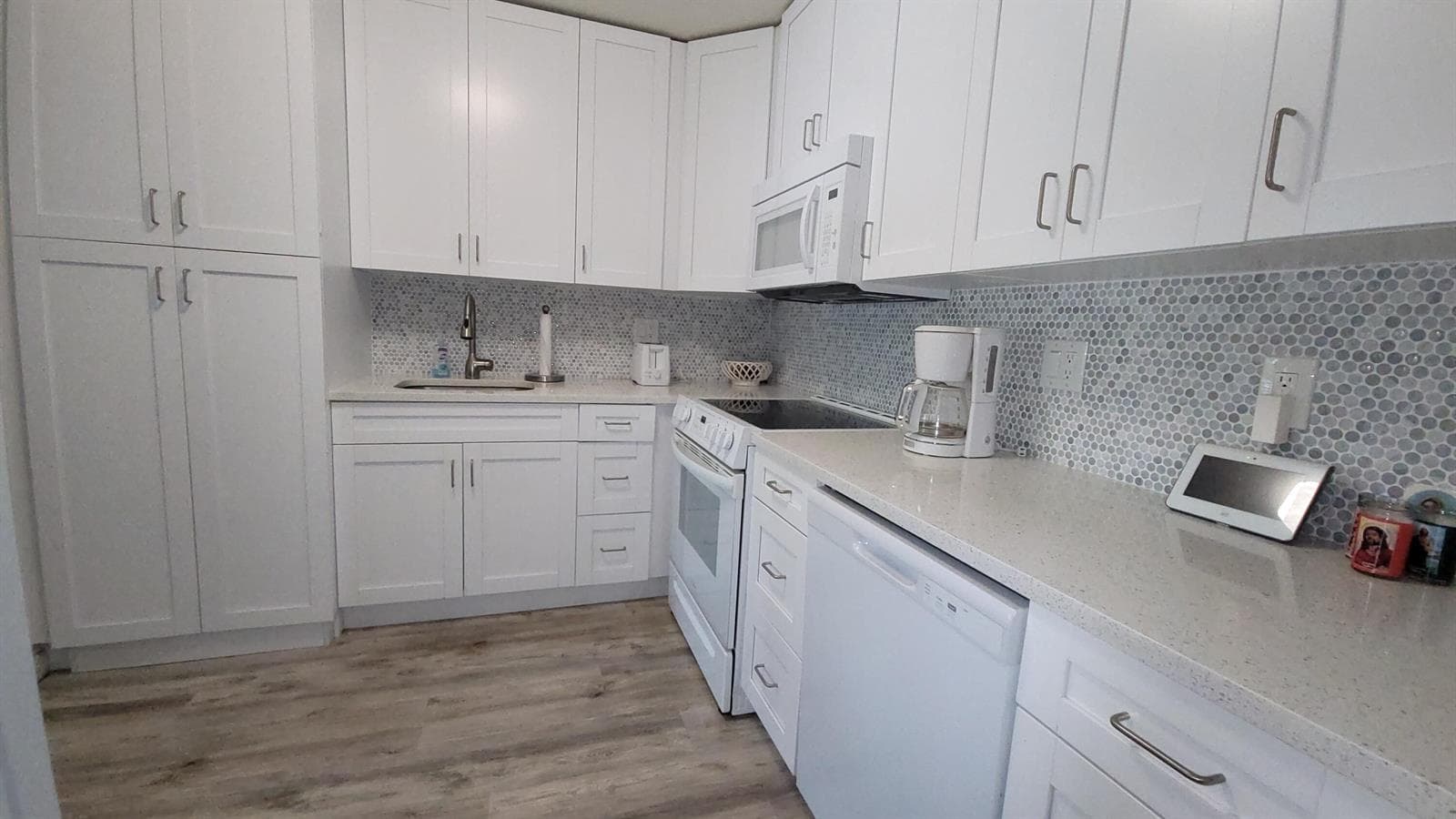 50 Plymouth F, West Palm Beach, FL 33417 photo 2