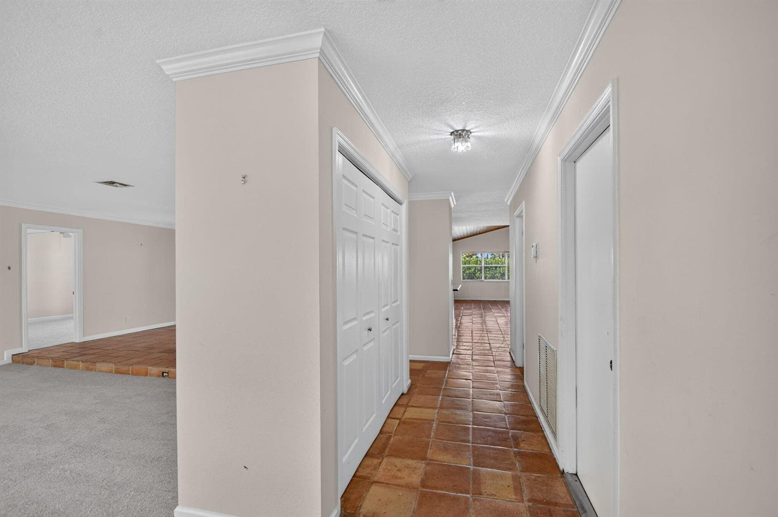 2400 SW 23rd Cranbrook Drive, Boynton Beach, FL 33436 photo 4